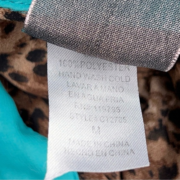 Medium Leopard Print Teal Blouse Sleeveless Button Front Lightweight Semi Sheer - Picture 11 of 11